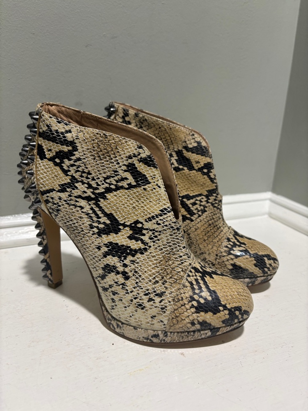 BCBG Maxazria Python  Snake-Print Spike Heel Ankle Boots Beige & Black-size 7.5